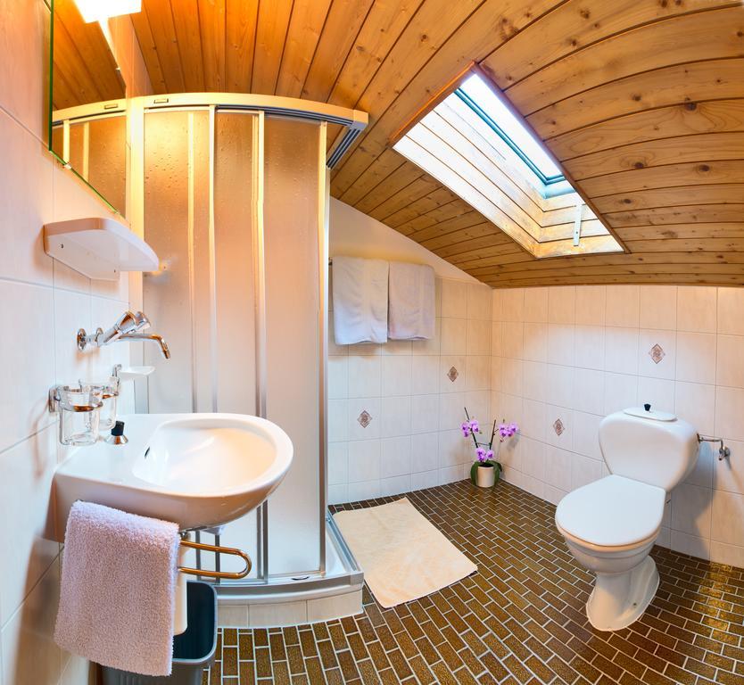 Hotel Adler Saas-Grund Exteriör bild